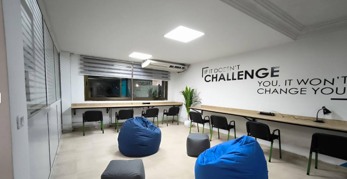 FRIENDS LAB COWORKING SPACE — gallery