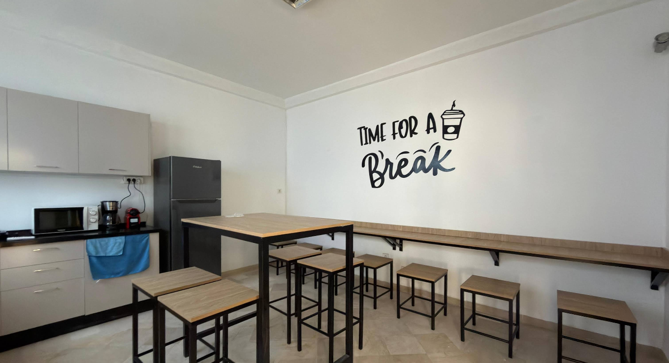 FRIENDS LAB COWORKING SPACE — gallery